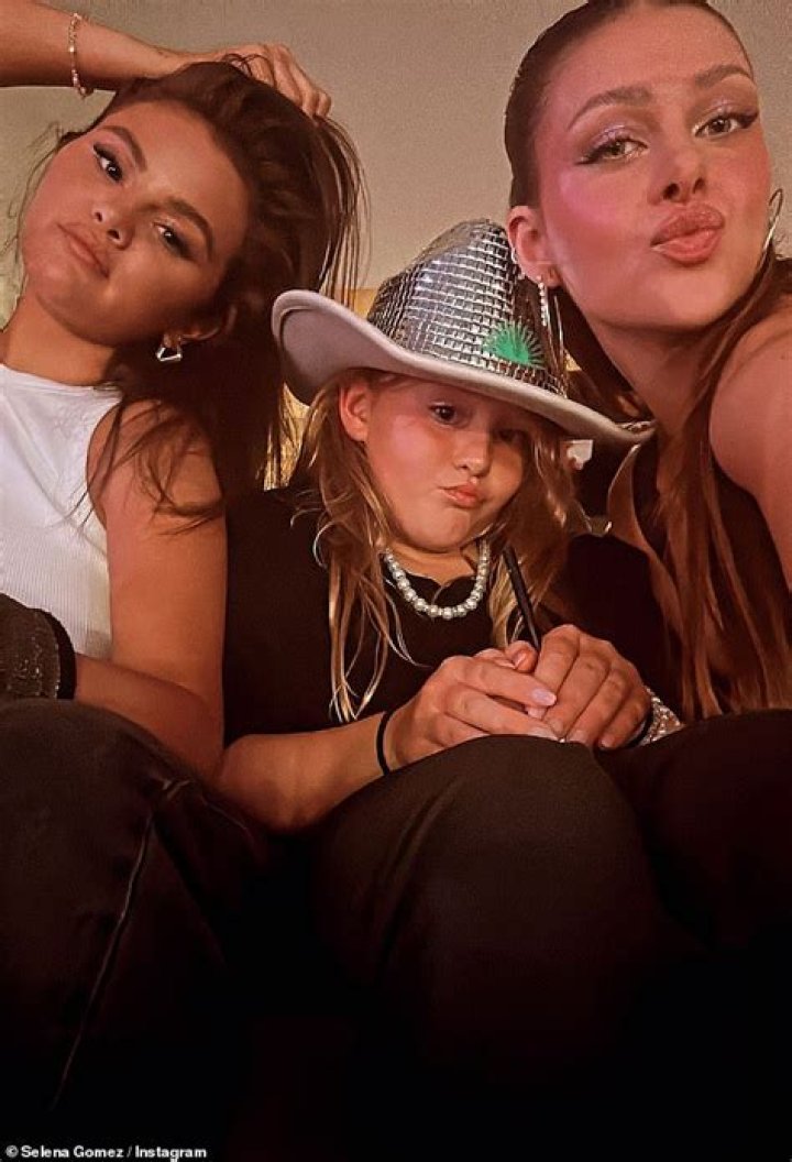 Sister Selena Gomez: A Deep Dive into the Life of Gracie Elliot Teefey