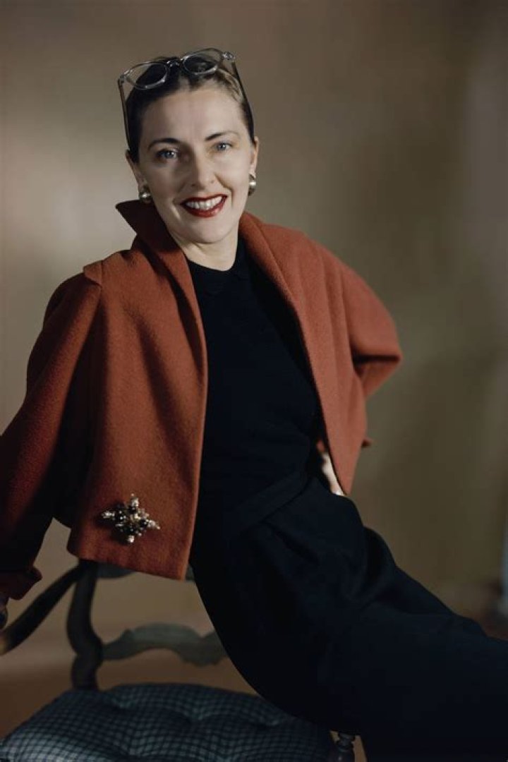 Slim Keith: The Iconic Fashionista and Socialite of the 20th Century