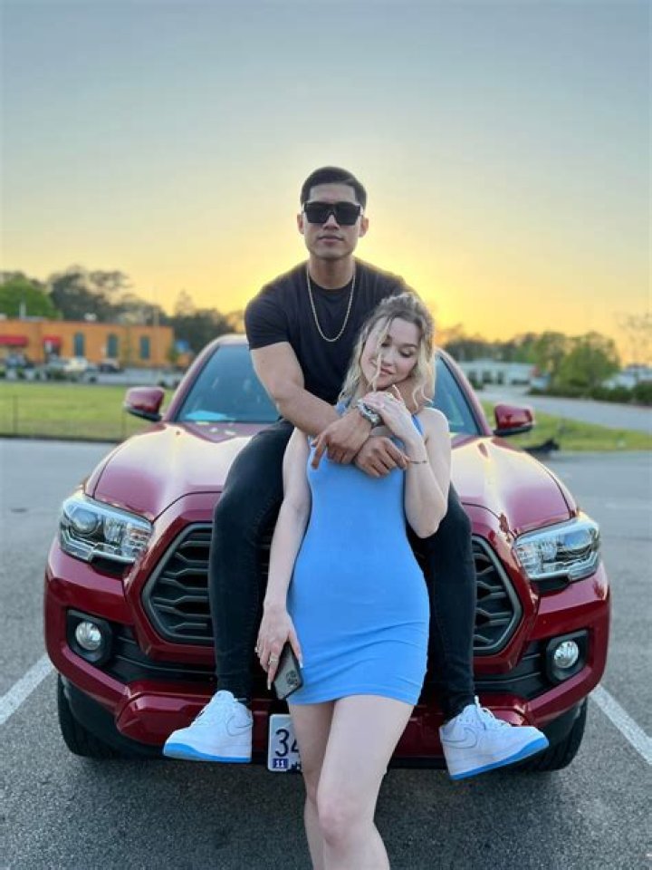 Sondra Blust: The Rising Star on OnlyFans