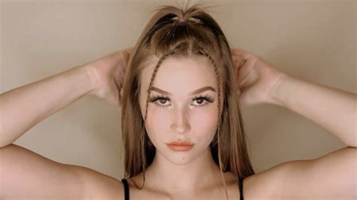 Sondra Blust: The Rising Star of OnlyFans