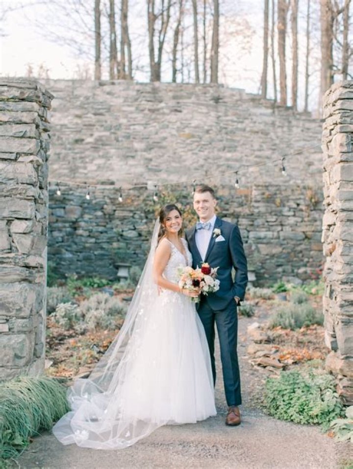 Stephanie Mead's Picture-Perfect Wedding: A Celebration of Love and Elegance