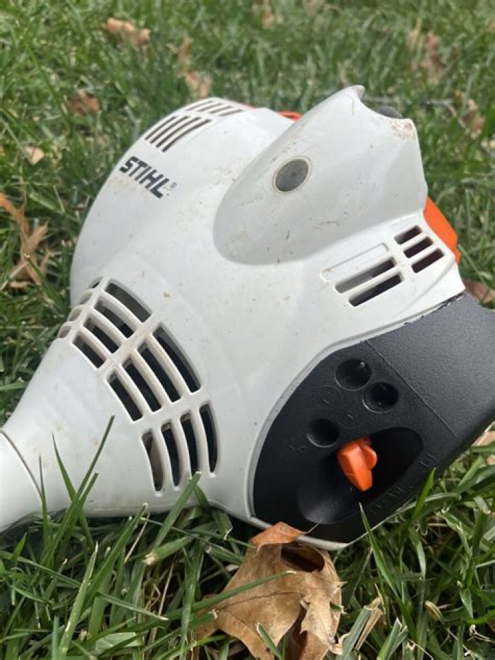 How to Properly Install the Stihl FS 56 RC Brush Blade: A Comprehensive Guide