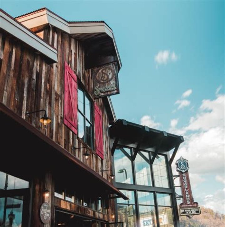Discover Sugarlands Distillery in Gatlinburg: Crafting Exceptional Spirits
