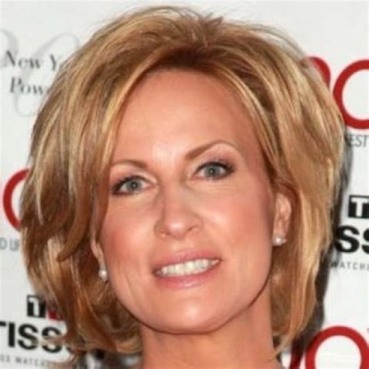 All You Need to Know About Susan Waren: A Comprehensive Guide