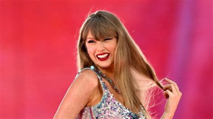 Taylor Swift Naked: A Deep Dive into the Iconic Moments and Their Impact