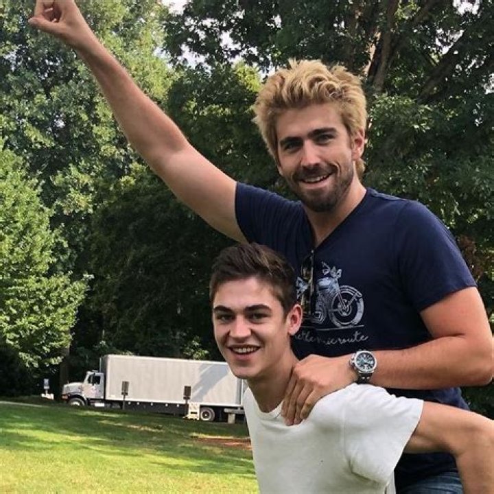 Titan Nathaniel Fiennes-Tiffin: The Rising Star of the Silver Screen