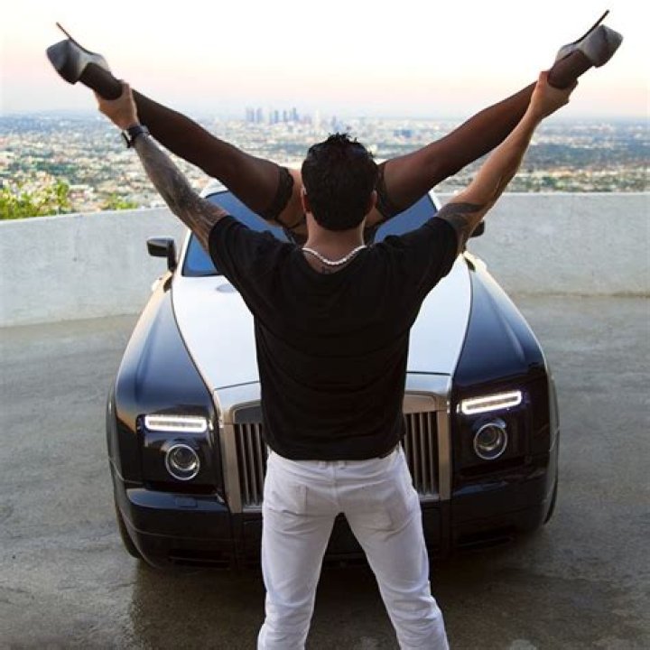 The Astonishing Fortune of Tony Toutouni: A Peek Into His Wealth
