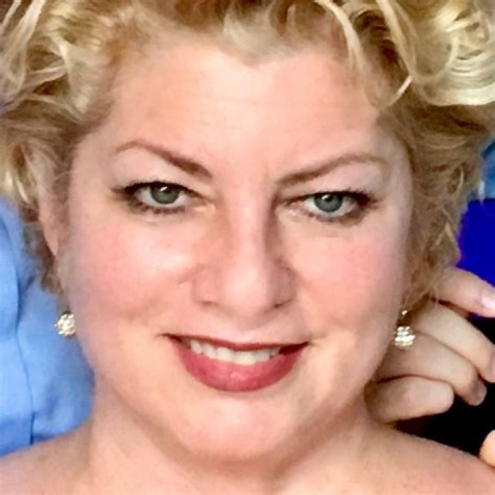 Tracy Kolis: The Journey of a Versatile Artist