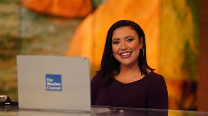 Unveiling Felicia Combs: The Multifaceted Meteorologist