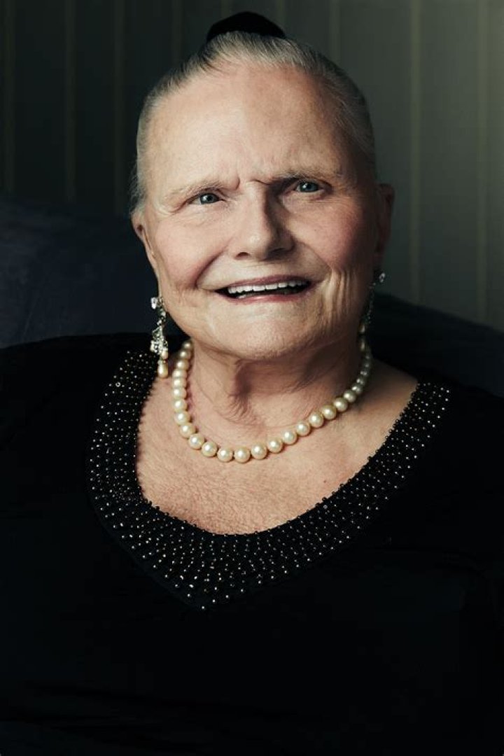 Valerie Perrine: A Journey Through Talent and Tenacity