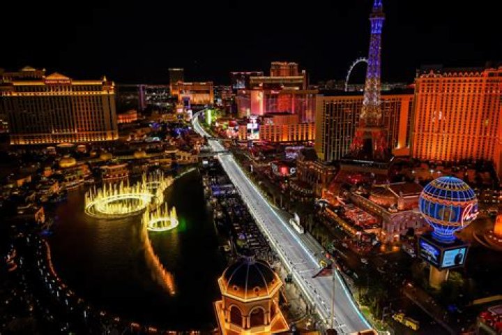 Vegas Fans Download: Your Ultimate Guide to Enjoying the Best of Vegas Entertainment