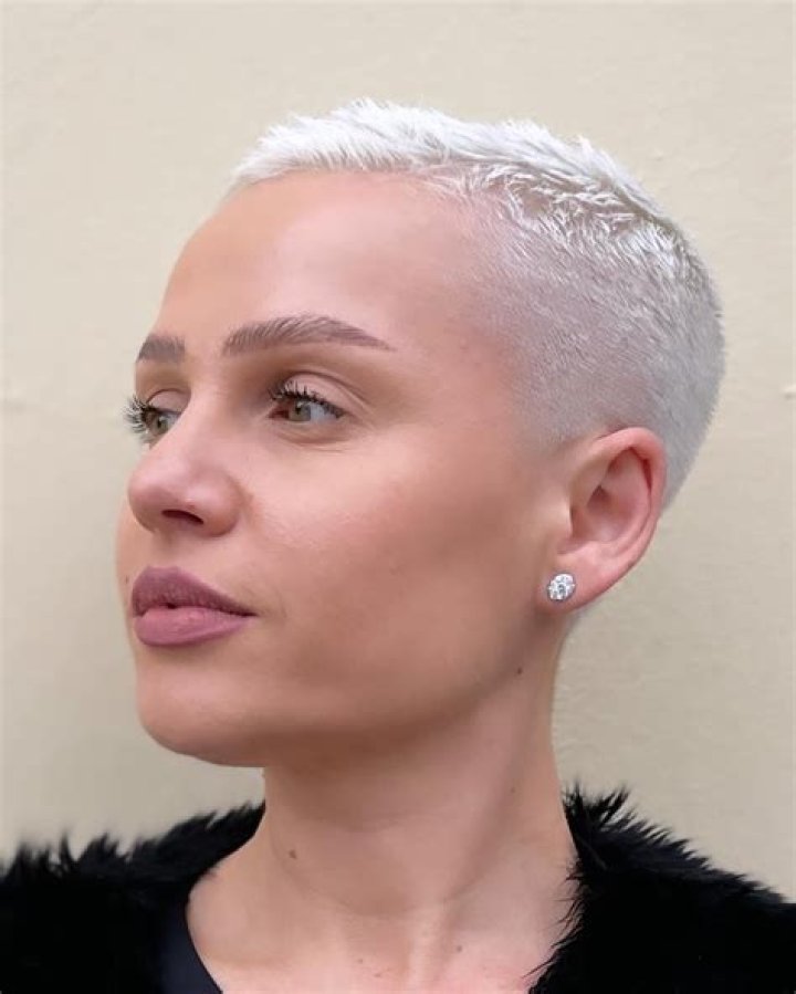 Very Short Hair for Women: The Ultimate Guide to Chic Styles
