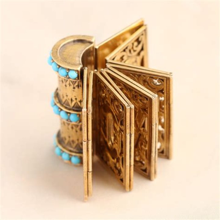 Victorian Turquoise Book Bracelet: A Timeless Elegance