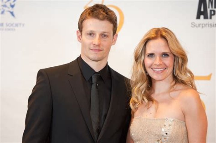 Unraveling the Life of Will Estes' Wife: A Journey into Their Relationship