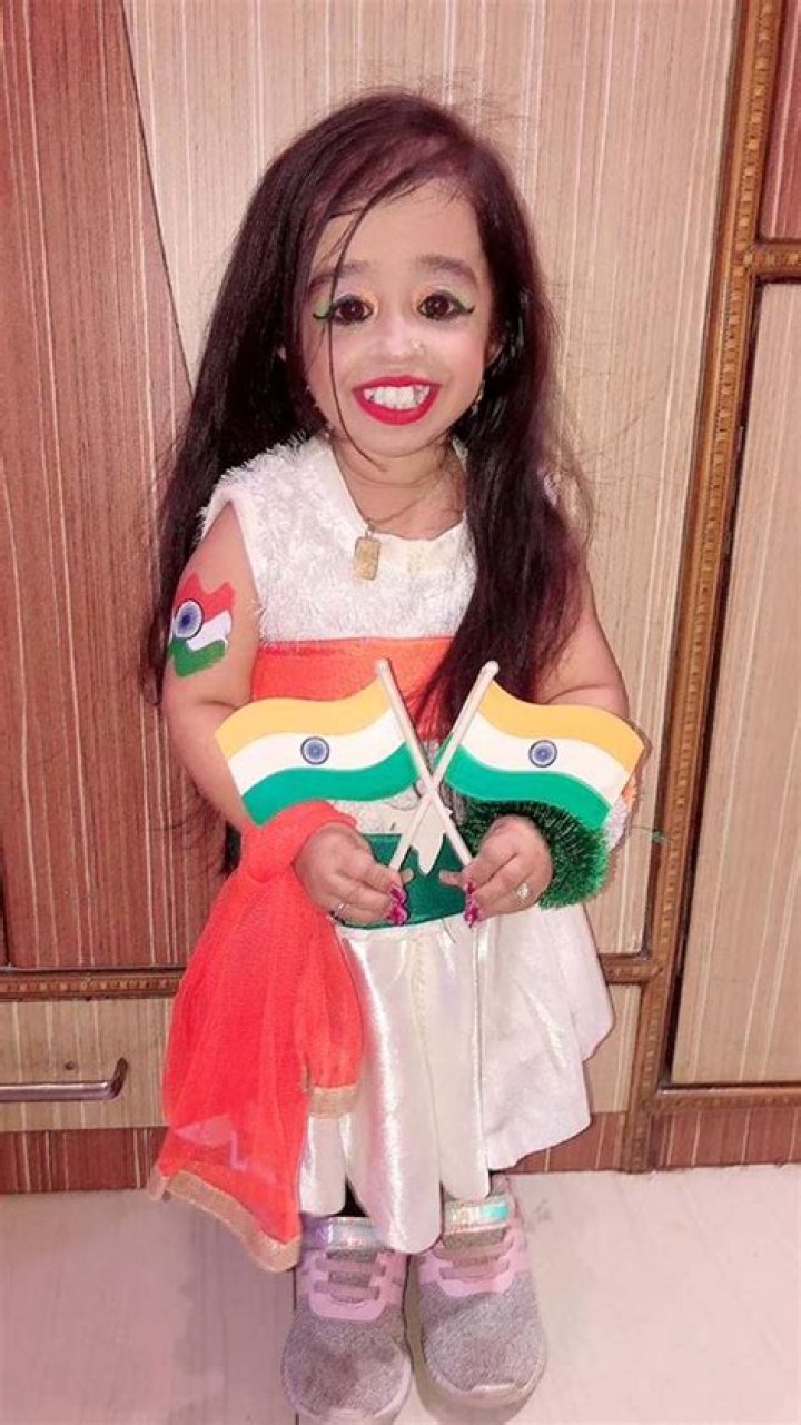 The Incredible Journey of the World's Smallest Woman