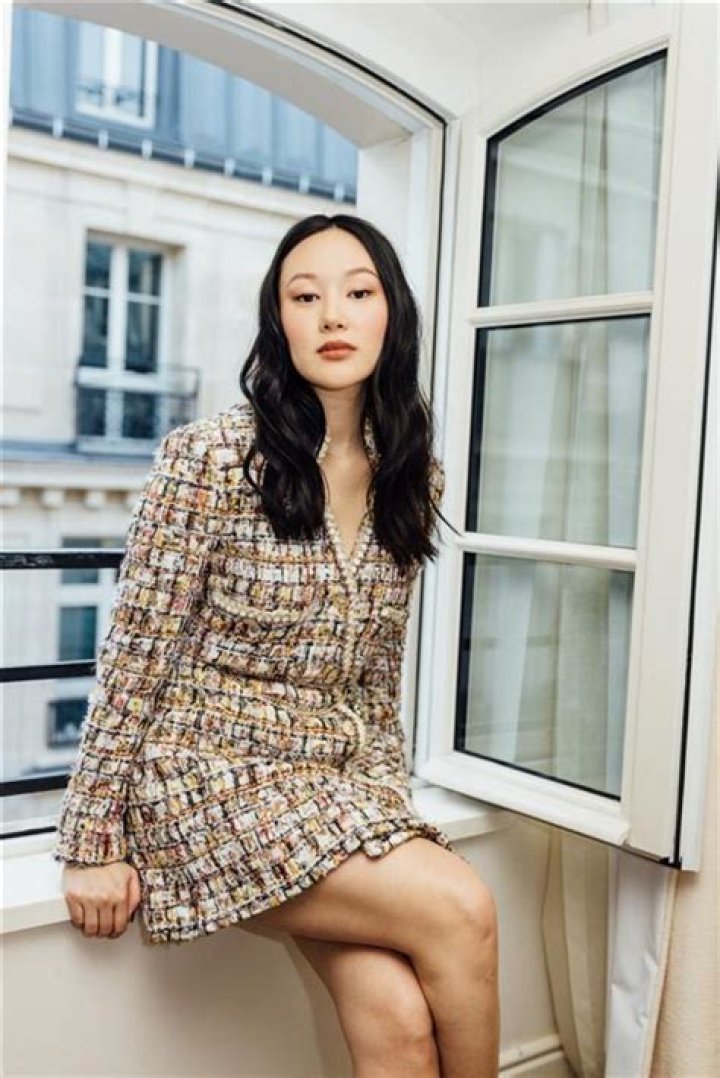 Discovering Yerin Ha: The Rising Star in the Entertainment Industry