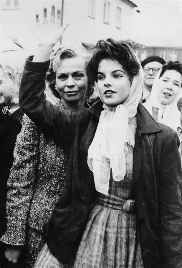 Young Priscilla Presley: The Rise of an Icon