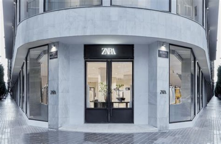 Zara Spain: The Fashion Phenomenon Transforming Global Retail